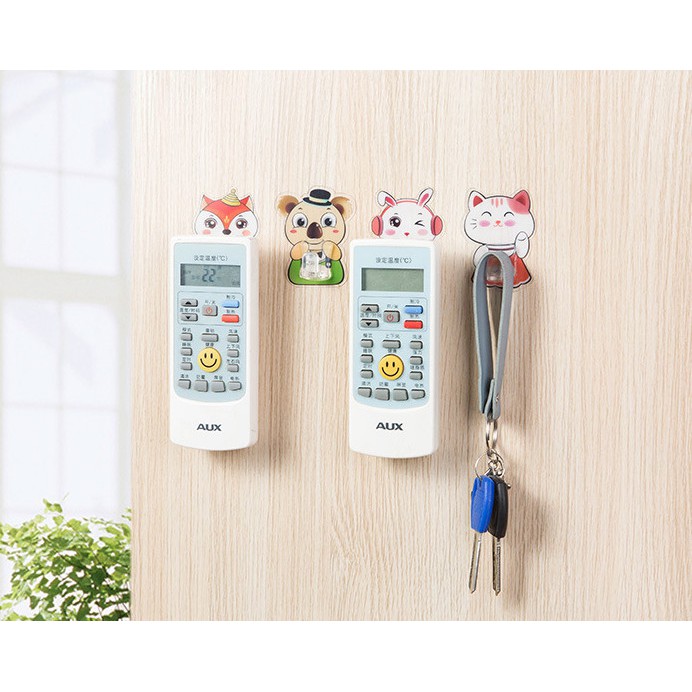 Bộ móc dán tường treo remote, treo phụ kiện hình thú