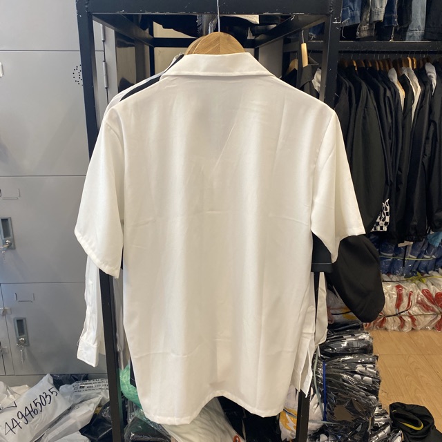 Áo sơ mi trơn tay ngắn cổ vest unisex form rộng vải lụa mềm mịn | HD2000 | BigBuy360 - bigbuy360.vn