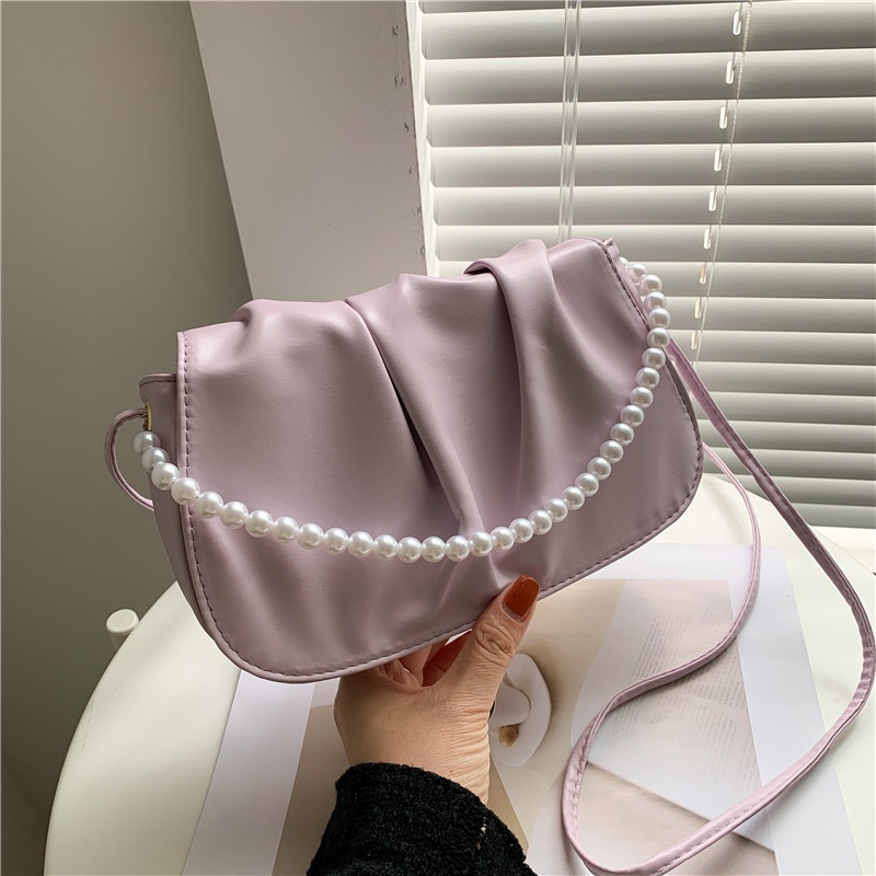 Túi đeo chéo IELGY bằng da mềm hình đám mây đính ngọc trai phối dây xích kiểu Hàn Quốc dễ thương cho nữ