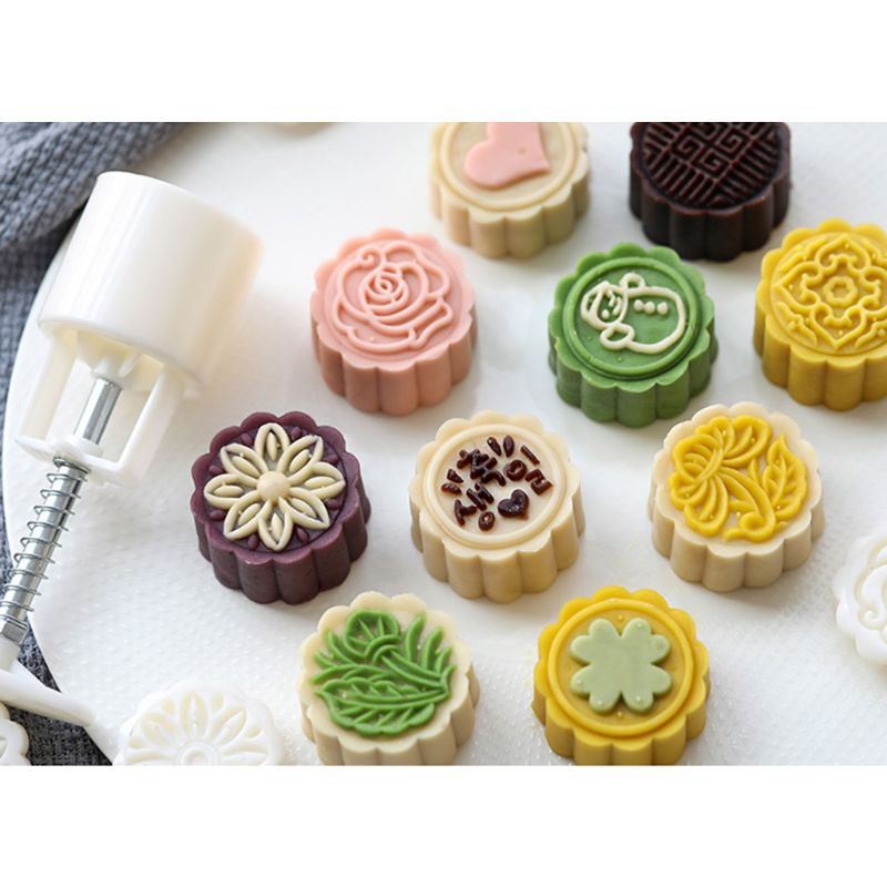 Set 8 Khuôn Nhấn Tay Làm Bánh Trung Thu 25g DIY