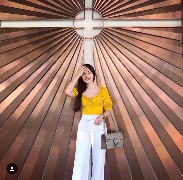 Hailey crop (croptop nhún bèo tay phồng)