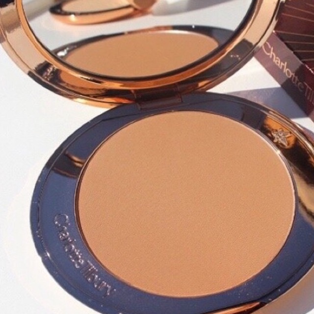 PHẤN NÉN CHARLOTTE TILBURY AIRBRUSH FLAWLESS FINISH