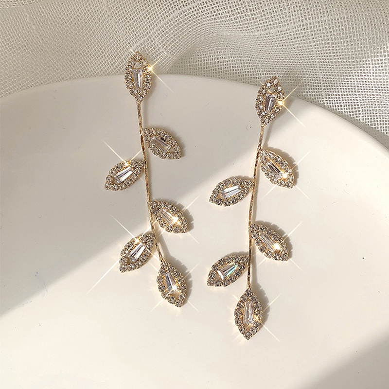 Bông Tai Dáng Dài Hình Chiếc Lá Đính Đá Zircon Sang Trọng Cho Nữ