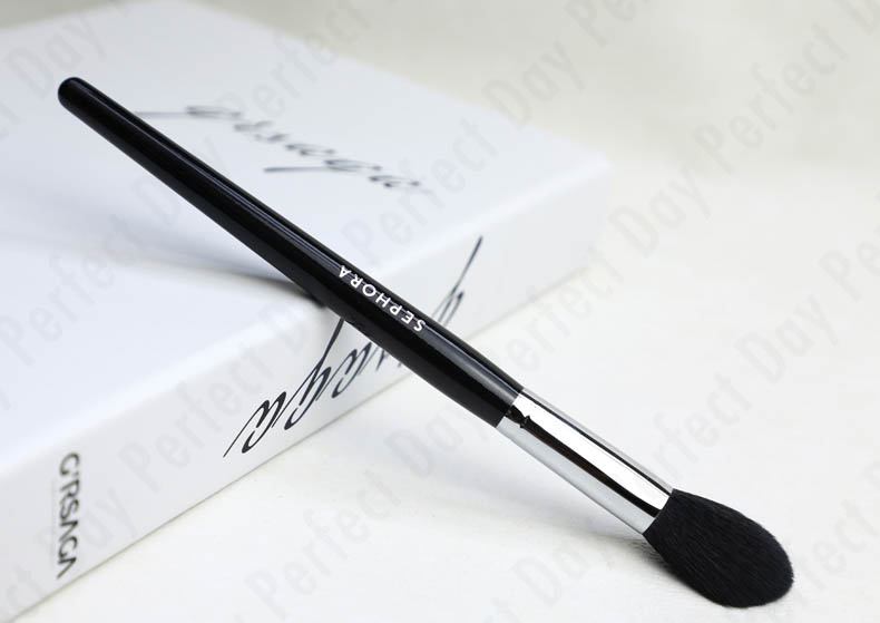 SEPHORA COLLECTION Pro Contour Brush #79