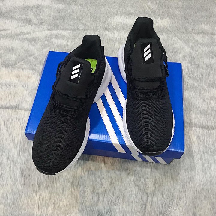 Giày Alphabounce Instinct