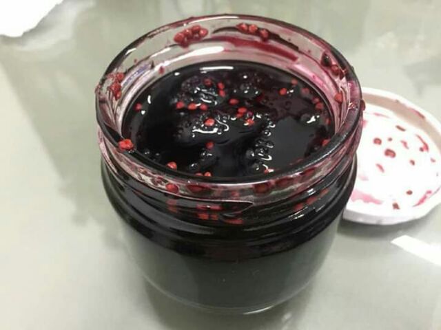 Hũ 400gr mứt dâu nguyên xác Đà Lạt