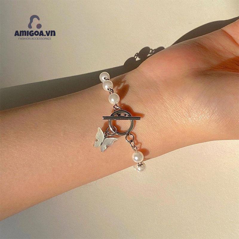 Vòng Tay Mặt Hình Bướm Đính Ngọc Trai Có Khóa Cài Phong Cách Retro Dành Cho Nữ