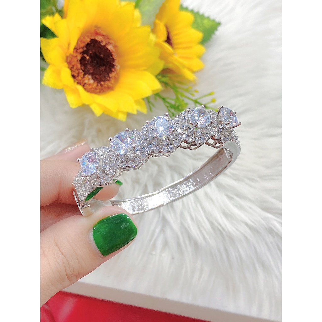 Vòng tay nữ UHA thiết kế độc đáo , lắc tay bền màu thiết kế cao cấp sáng lấp lánh V3442185AT