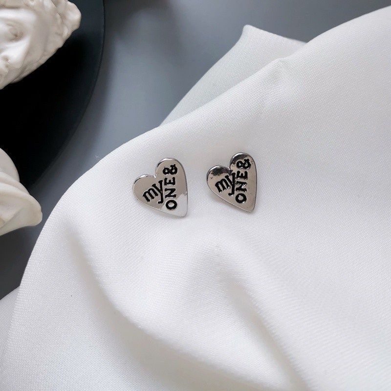 Khuyên Tai Kim Bạc Hình Trái Tim Khắc Chữ Phong Cách Punk Hiphop Thời Trang