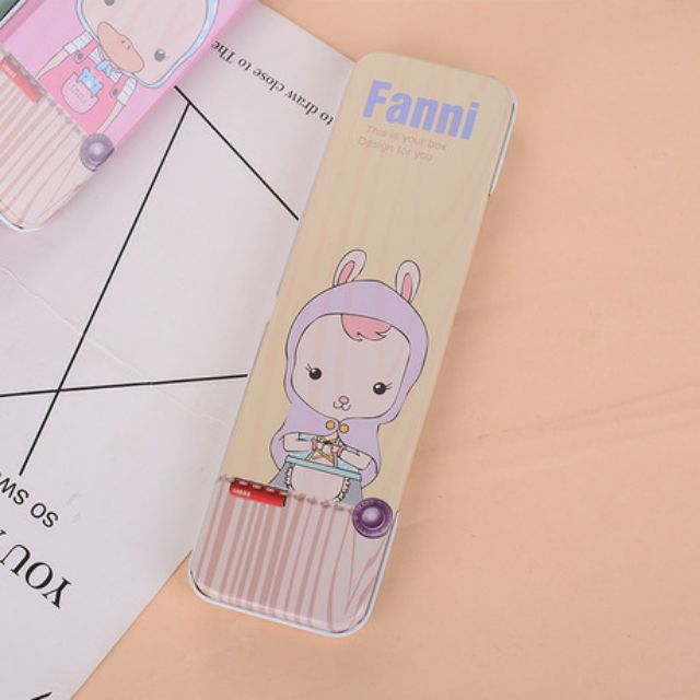 Hôp bút sắt