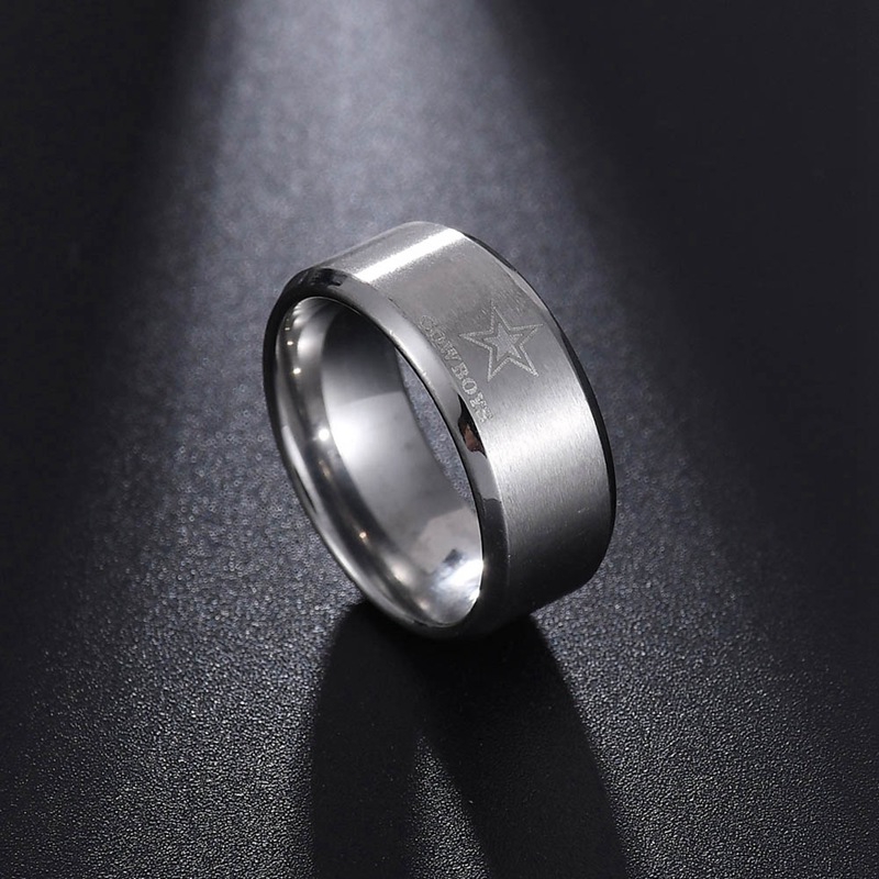 Nhẫn thép không gỉ kiểu dáng đơn giản thanh lịch dành cho cả nam và nữ