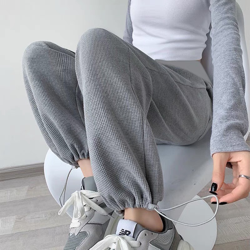 Quần bầu jogger chất nỉ tổ ong thiết kế chun điều chỉnh gấu quần mặc được 2 kiểu dang suông và baggy QB1489