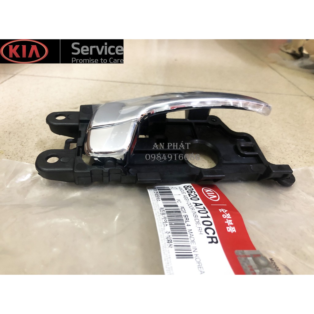TAY MỞ CỬA TRONG PHẢI KIA FORTE / CERATO CHÍNH HÃNG 82620A7010CR