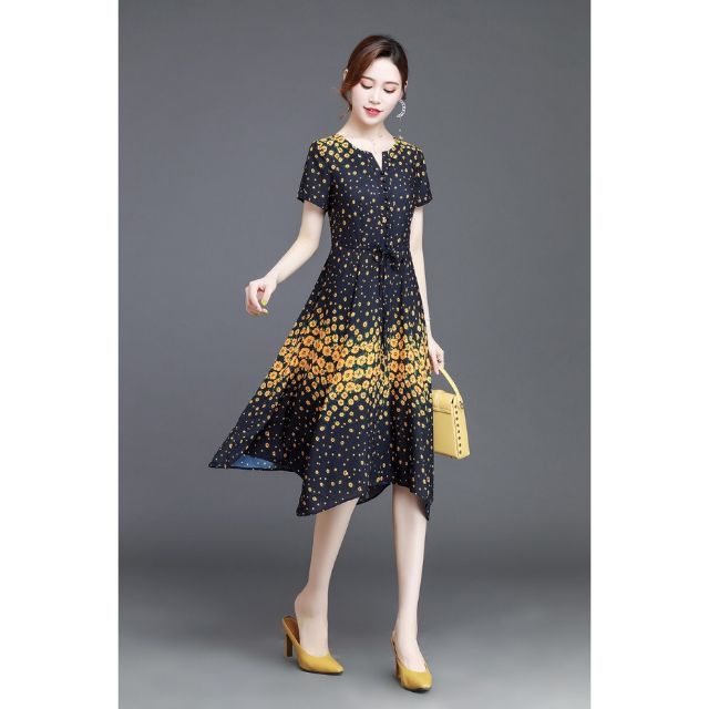 ĐẦM XOÈ HOA VÀNG RƠI