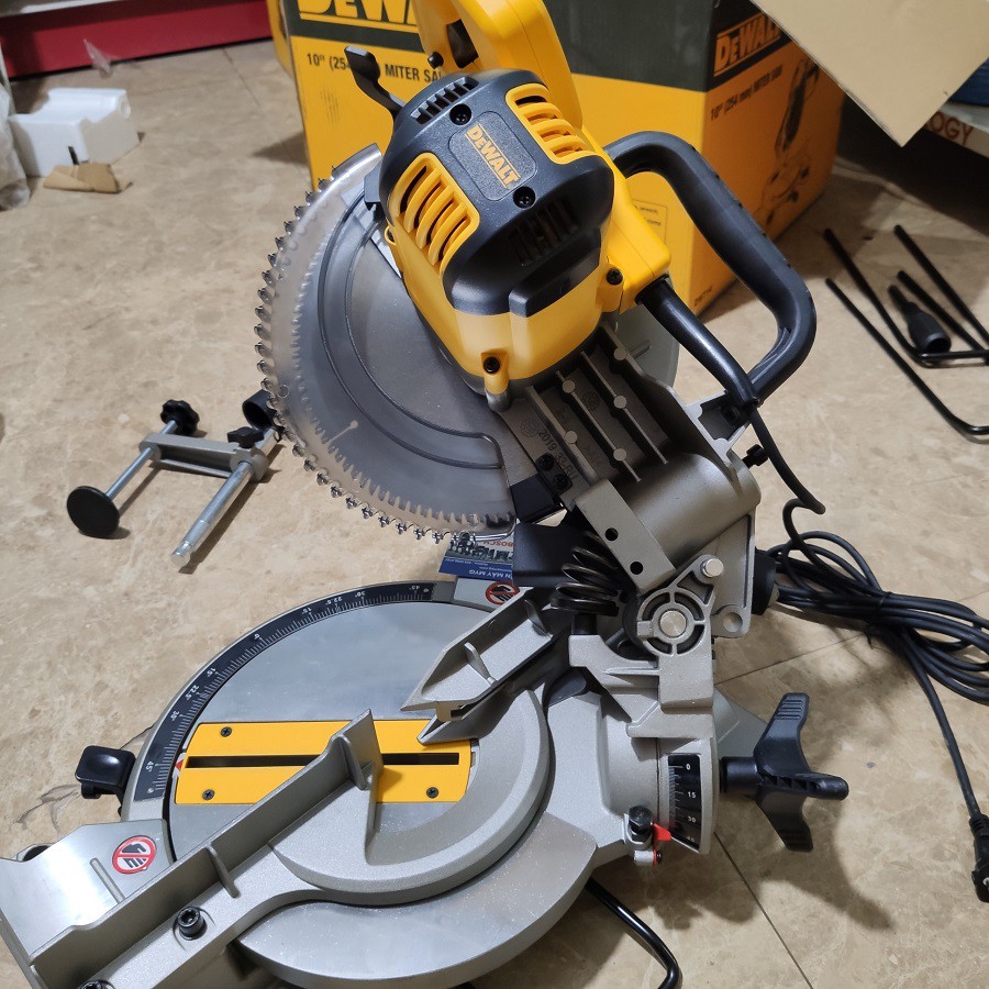 Máy cưa bàn đa góc Dewalt DW714-B1 1650W-10" chính hãng