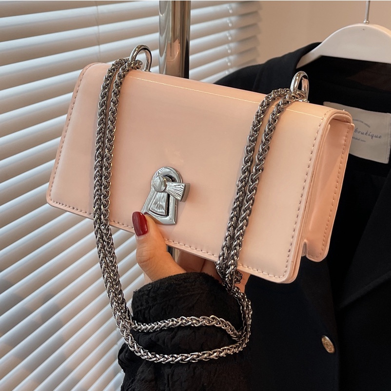 Túi Xách Đeo Vai Hình Vuông Cỡ Nhỏ Phối Dây Đeo Sợi Xích Phong Cách Năm Mới 2022 Chất Lượng Cao Thời Trang Mùa Hè Cho Nữ