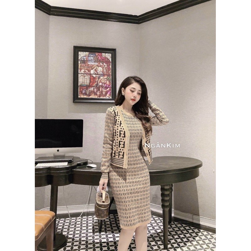 Set áo khoác len kèm váy body sát nách như hình