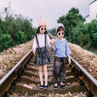 Kính mắt hình bông hoa cho bé