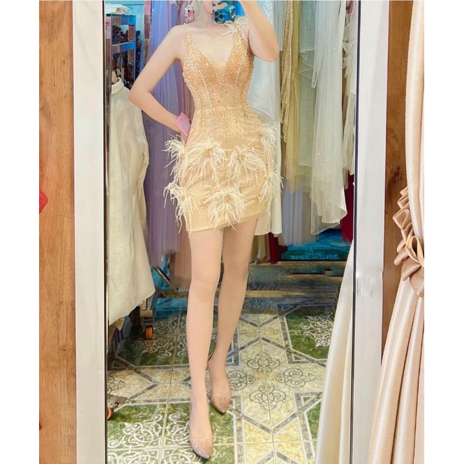 Đầm váy body 2 dây dự tiệc kết hạt thủ công đính lông vũ sang chảnh