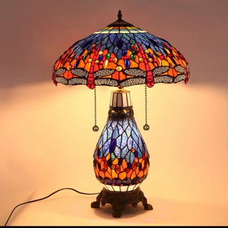 Đèn bàn trang trí Tiffany chuồn chuồn