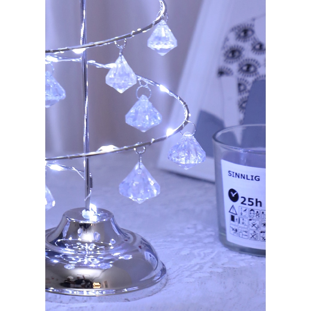 Đèn LED để bàn hình cây thông Nô-en sử dụng pin