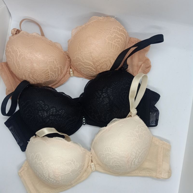 Áo lót nâng ngực gọng nhựa đi qua cửa từ