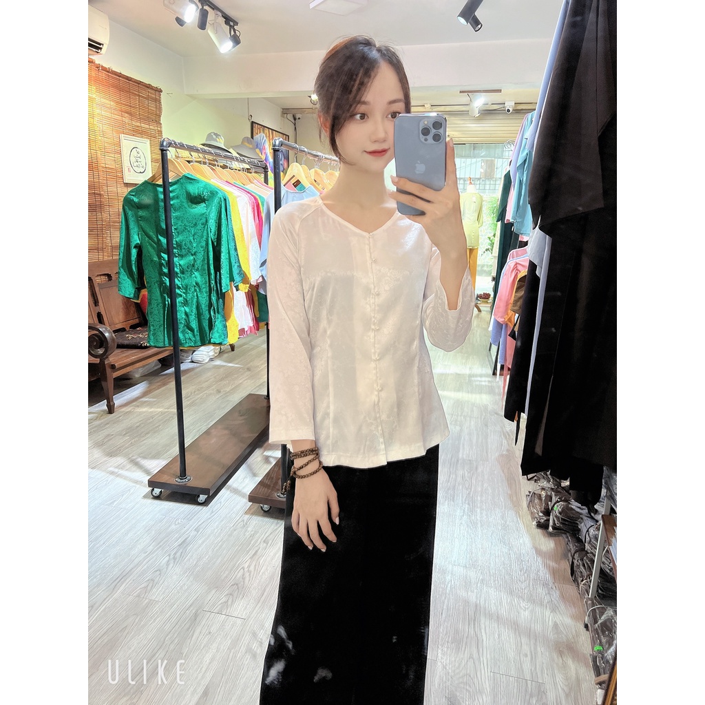 ❄️Áo lụa trắng bà ba lụa gấm Hàn Châu # Đồ Phật tử lụa cao cấp # bà ba vân gấm hoa sen cúc ngọc xinh xắn AB12 Trắng