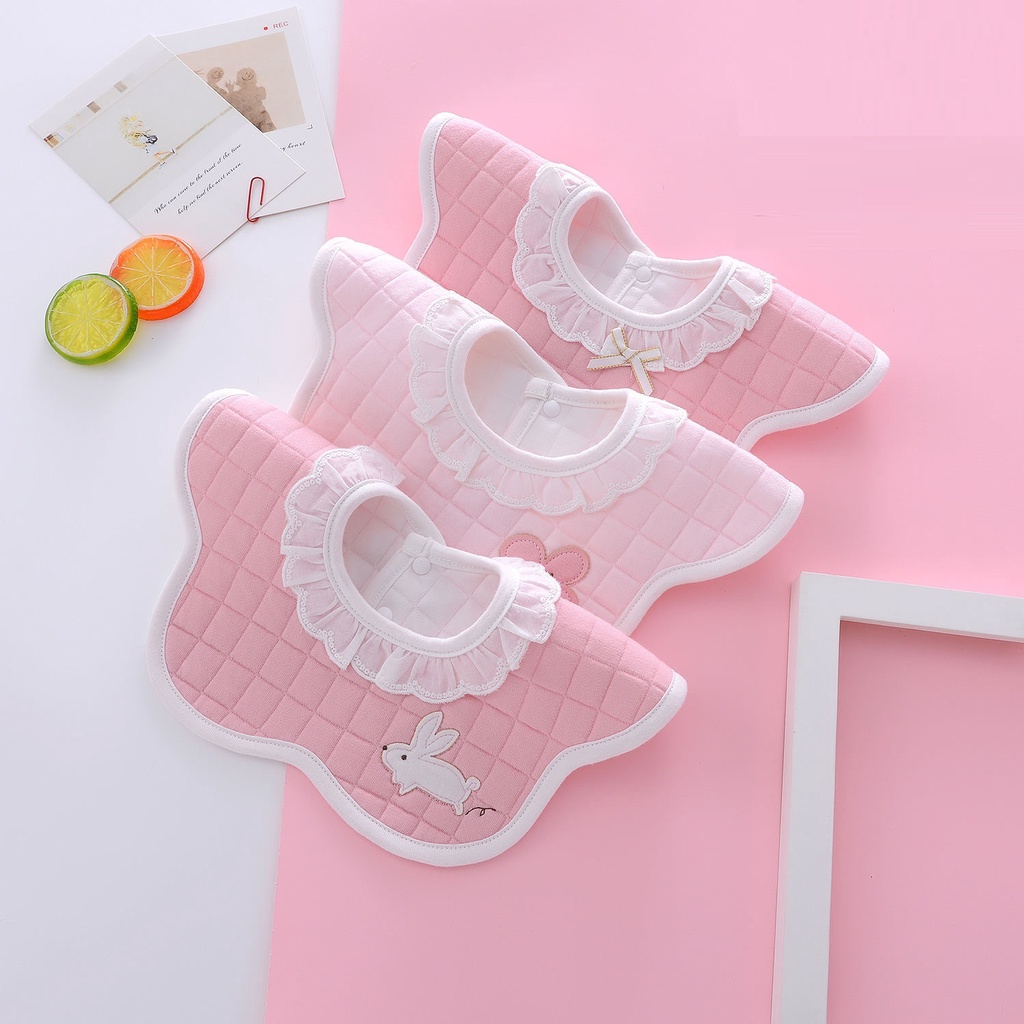 𝐒𝐡𝐨𝐩 𝐌𝐞̣ 𝐁𝐨𝐛 𝟖𝟔  - Yếm tròn xoay 360 chất liệu cotton mặt sau chống thấm màu hồng đáng yêu cho bé gái - Yếm cho bé