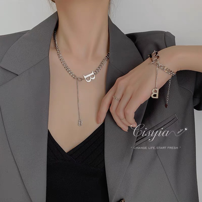 Choker nữ chữ &quot; B&quot; Dây chuyền thép Titan không gỉ Hiphop Cuban