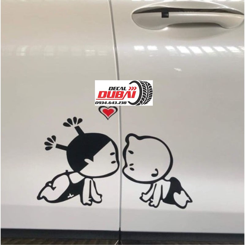 Decal Tem Dán Cánh Cửa Ô Tô 2 Em Bé Dễ Thương