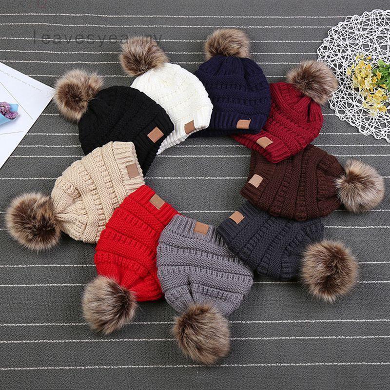 Mũ len beanie đính quả cầu bông cho bé