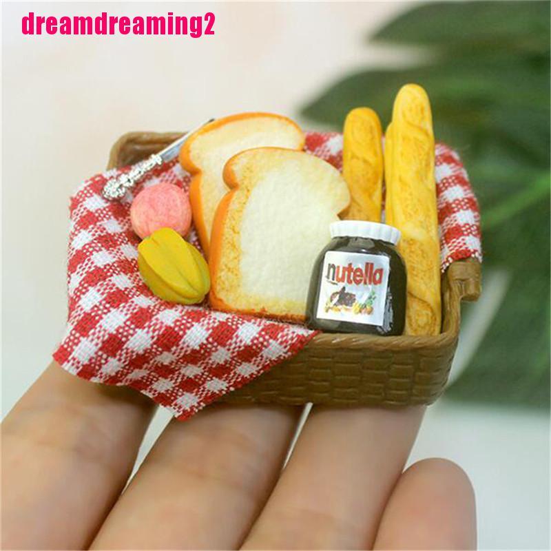 Giỏ đựng bánh mì nhỏ nhắn tỉ lệ 1: 12 trang trí nhà búp bê