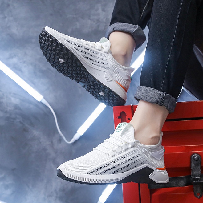 (Có 2 Màu) Giày nam thể thao sneakers v7 SDINA vải thoáng khí