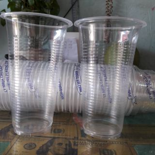 Ly nhựa sọc cao cấp 700 ml đủ cây 50 cái