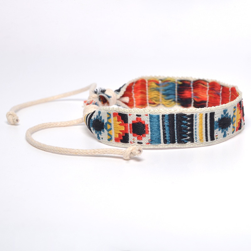 Vòng Tay Tình Bạn Phong Cách Bohemian Nhiều Màu Sắc