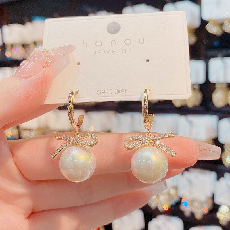 Bông tai nữ ngọc trai nhân tạo mạ vàng 18k đính đá Hàn Quốc MA25