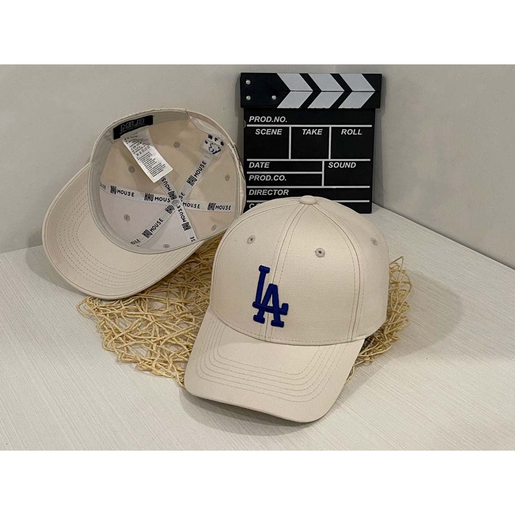 Mũ lưỡi trai MLB kem sữa thêu chữ LA xanh dương Hàn Quốc, nón kết lưỡi trai phong cách thể thao LA xanh dương.