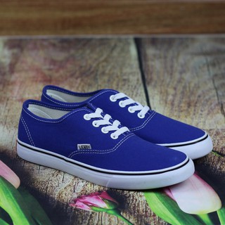 Giày Sneaker Nữ Vnss Classic Màu Xanh Coban (tem gót đỏ)