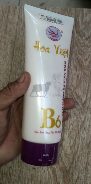 Một tuýp kem dưỡng da toàn thân B6 150g Hoa Việt_chính hãng
