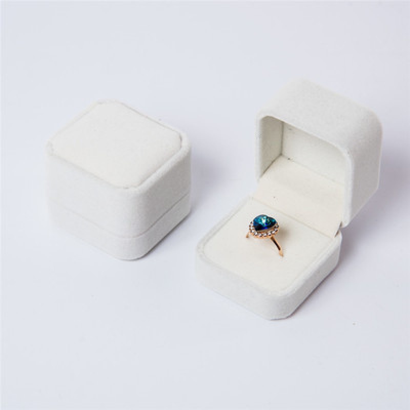 Hộp đựng nhẫn hình bát giác bằng nhung có nắp tháo rời được