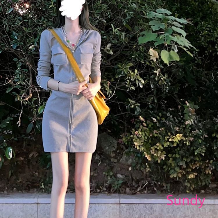 Đầm Hoodie Tay Dài Phối Túi Phong Cách Phương Tây Thời Trang Thu Đông Cho Nữ