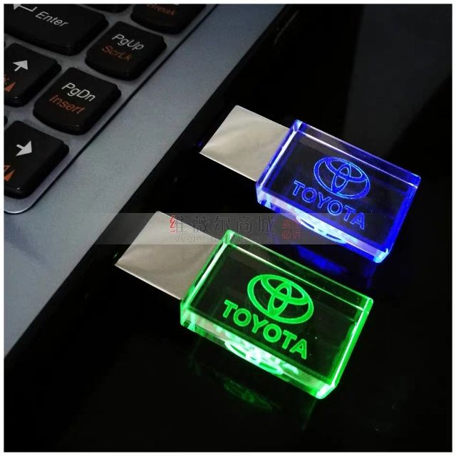 USB 8G pha lê khắc theo yêu cầu