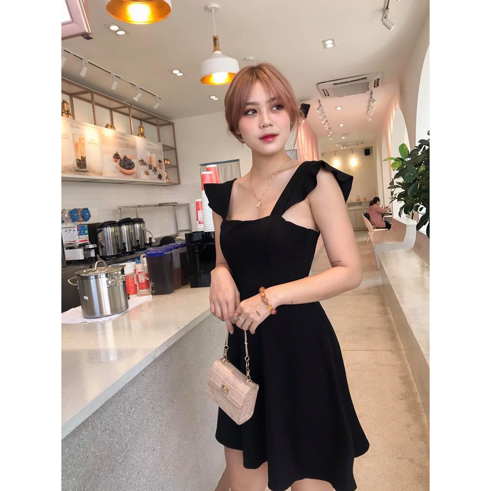 Đầm xinh tay cánh tiên