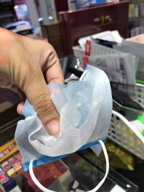 Khẩu trang y tế 4 lớp hộp 50 cái | BigBuy360 - bigbuy360.vn