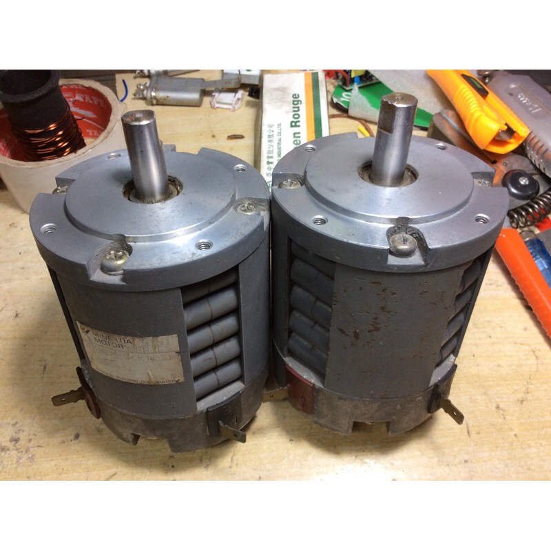 Động cơ motor DC servo Yasaka 4 pha , ko encoder .