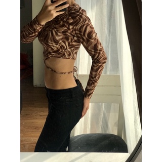 Áo croptop Pacsun chỉ còn nâu size M