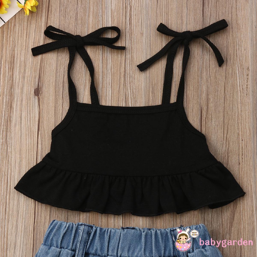 Áo thun sát nách + Quần jeans xẻ rách cá tính cho bé gái