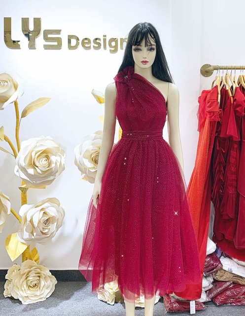 ĐẦM LỆCH VAI NƠ