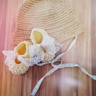Set mũ ajuma và giày handmade đính ngọc cho bé