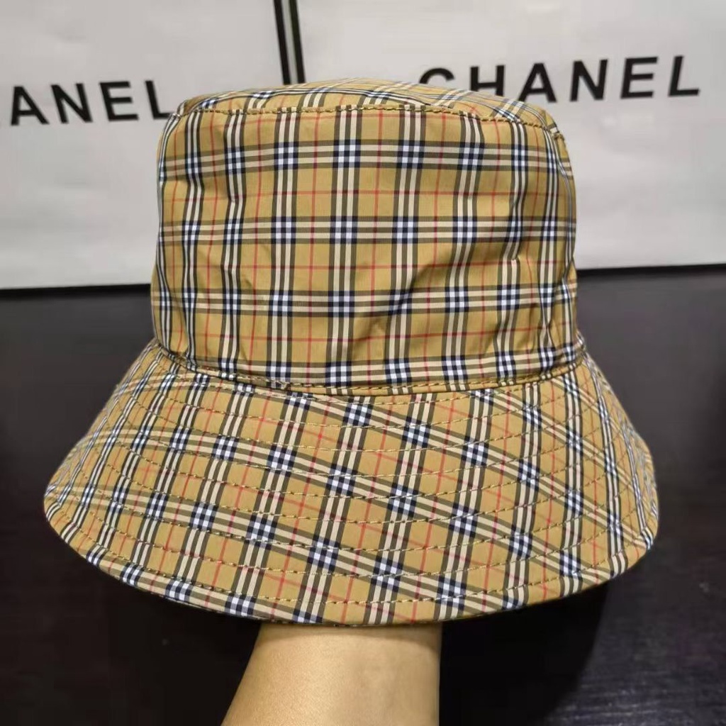 Nón Tai Bèo Sọc Ca Rô Phong Cách Retro Anh Quốc Burberry Cá Tính Cho Nam Nữ